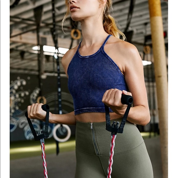 Free People Happiness Runs Crop - Picture 2 of 6